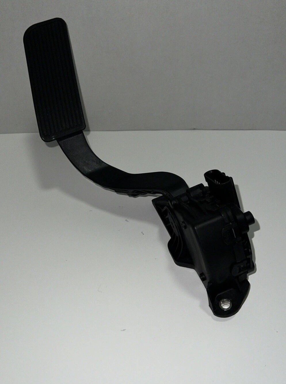 Dorman 699-105 Accelerator Pedal fits Chevrolet GMC 25832864 Tahoe Yukon Sierra